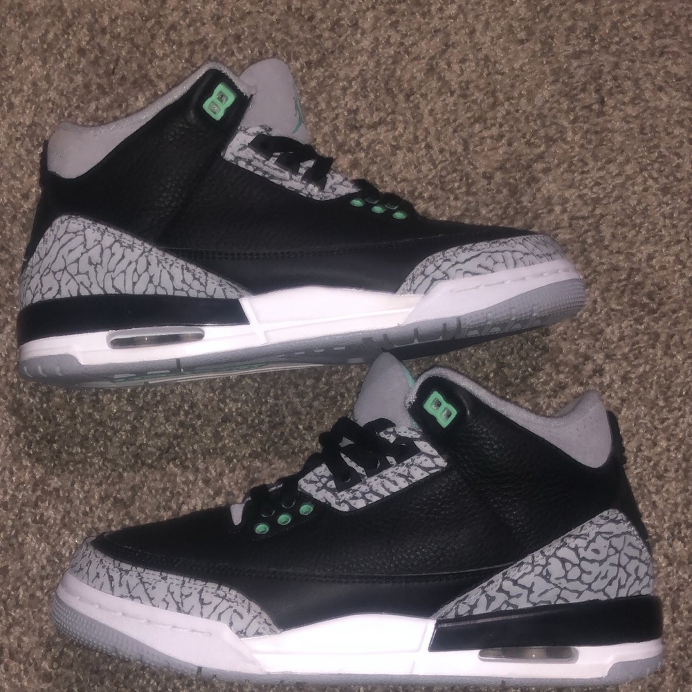 Jordan 3 green glow